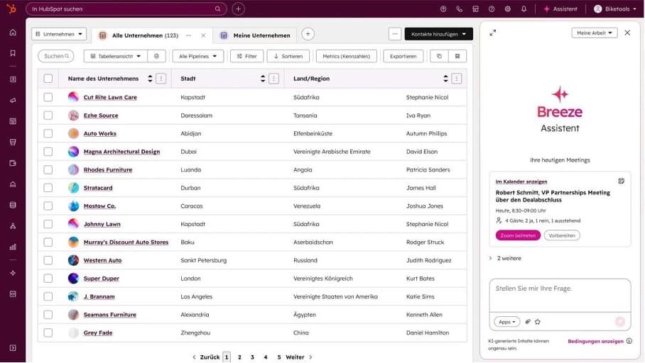 HubSpot CRM-Oberfläche mit Agent Hub-Assistent: Unternehmensübersicht und KI-gestützter Chatbereich