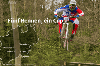 Mann auf Mountainbike