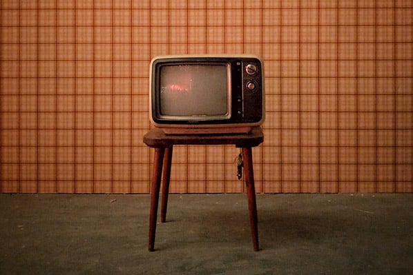 Alter Fernseher steht für Geschichte des Marketings