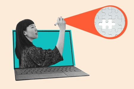 Frau sucht das fehlende Puzzleteil für Ihre Go-to-Market-Strategie