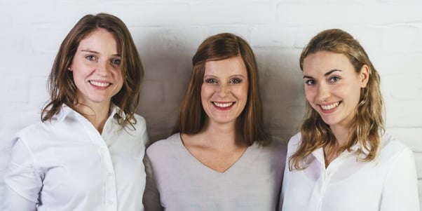 Bild von Selfapy Gründerinnen Nora Blum, Farina Schurzfeld und Kati Bermbach