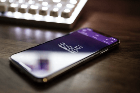 Anmeldung zum Twitch Affiliate auf Smartphone