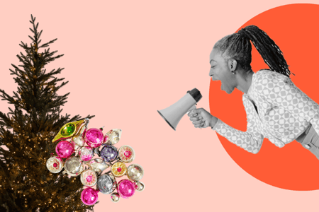 Collage mit einer Person mit Megaphon und einem Weihnachtsbaum als Symbol fuer Marketingkampagnen