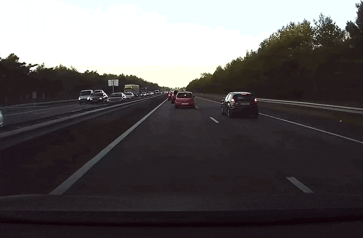 HubSpot-Bericht Künstliche Intelligenz – Tesla – Selbstfahrende Autos HubSpot-Bericht Künstliche Intelligenz – Tesla – Selbstfahrende Autos