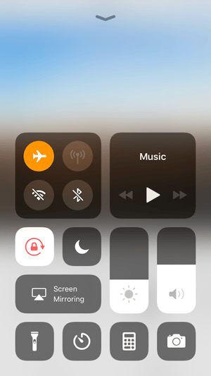 Flugzeugmodus auf einem iOS-Gerät aktivieren Flugzeugmodus auf einem iOS-Gerät aktivieren