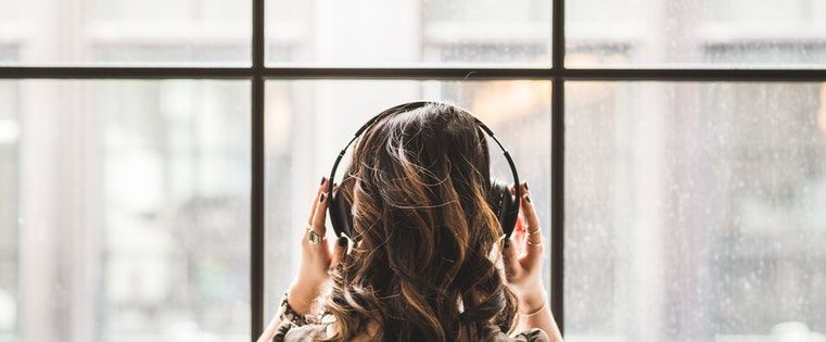 Die 15+ inspirierendsten Marketing-Podcasts aus Deutschland